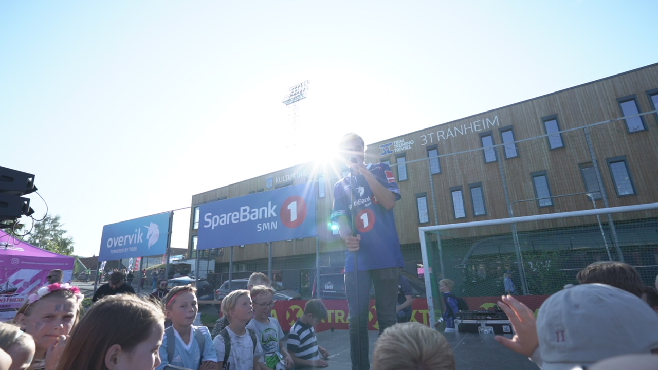 004. Fanzone Pluss (16-9).mp4